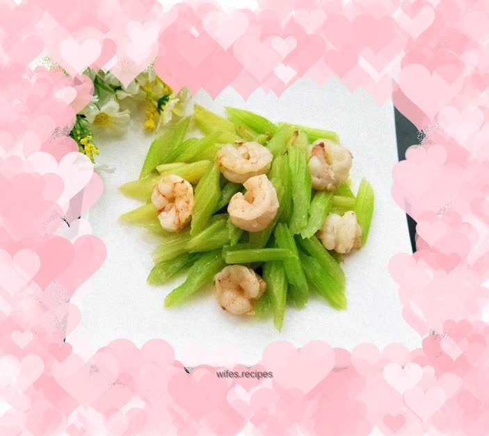 Stir-fried shrimps with celery