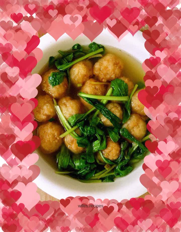 Green vegetable meatball soup