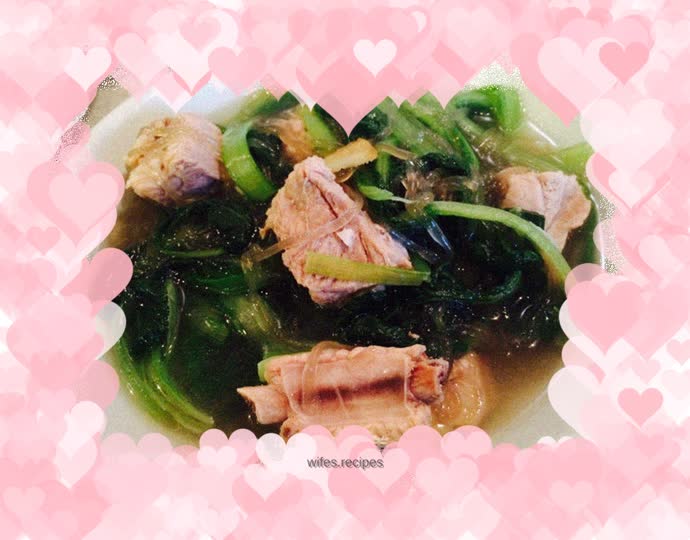 Braised pork ribs with cabbage