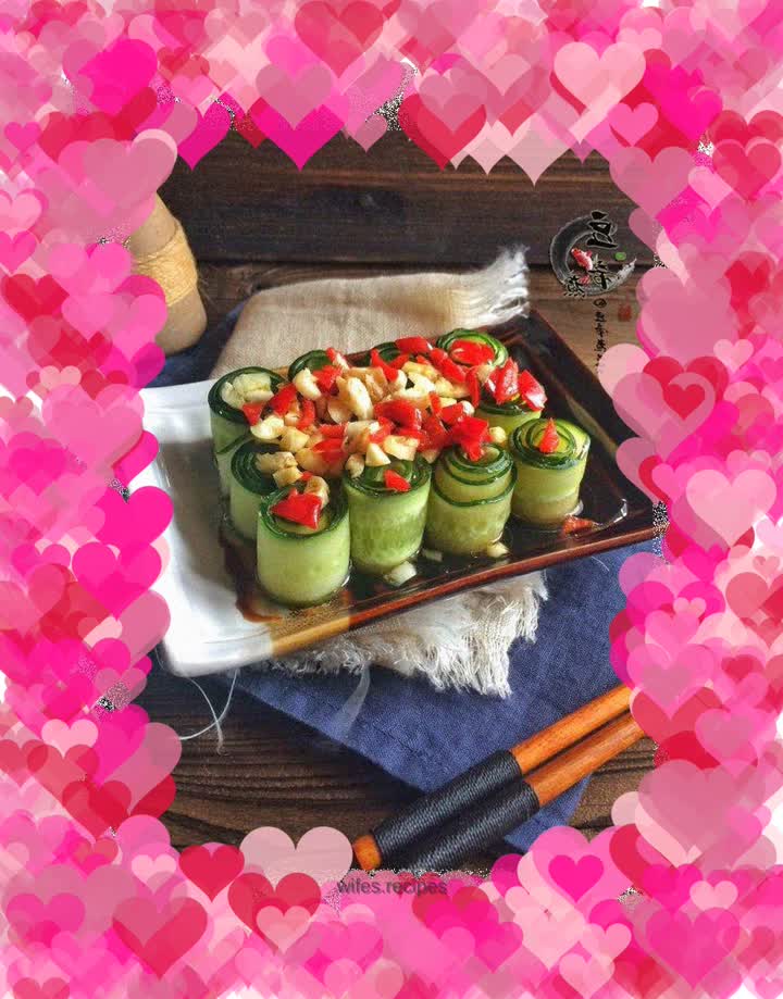 Cucumber rolls with oil