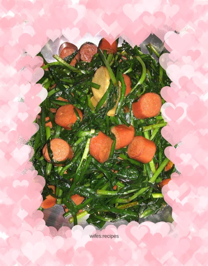 Stir-fried leeks with sausage