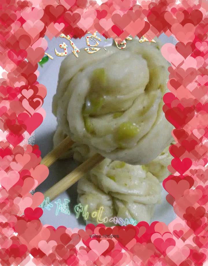 Five-spice scallion rolls