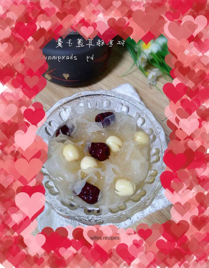 Red Dates, Tremella and Lotus Seed Soup