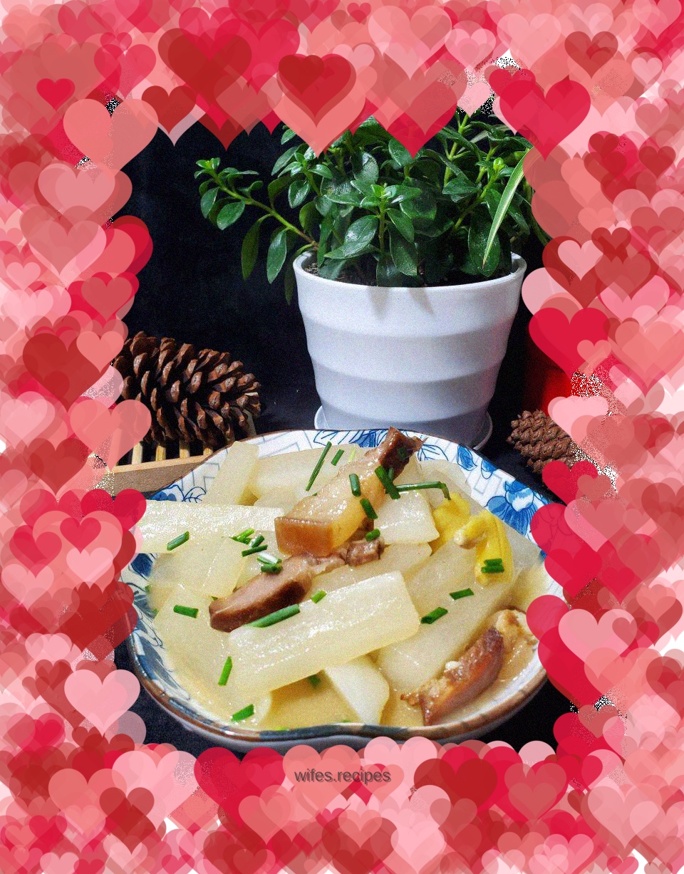 Braised white radish with bacon