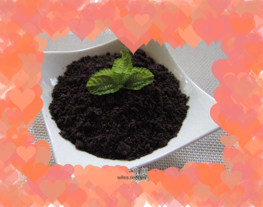 Oreo yogurt -- an edible potted plant