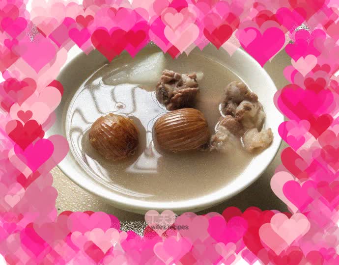 Pork Ribs, Winter Melon and Red Bean Soup