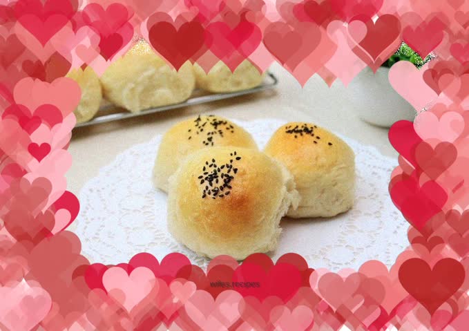 Coconut milk breakfast buns