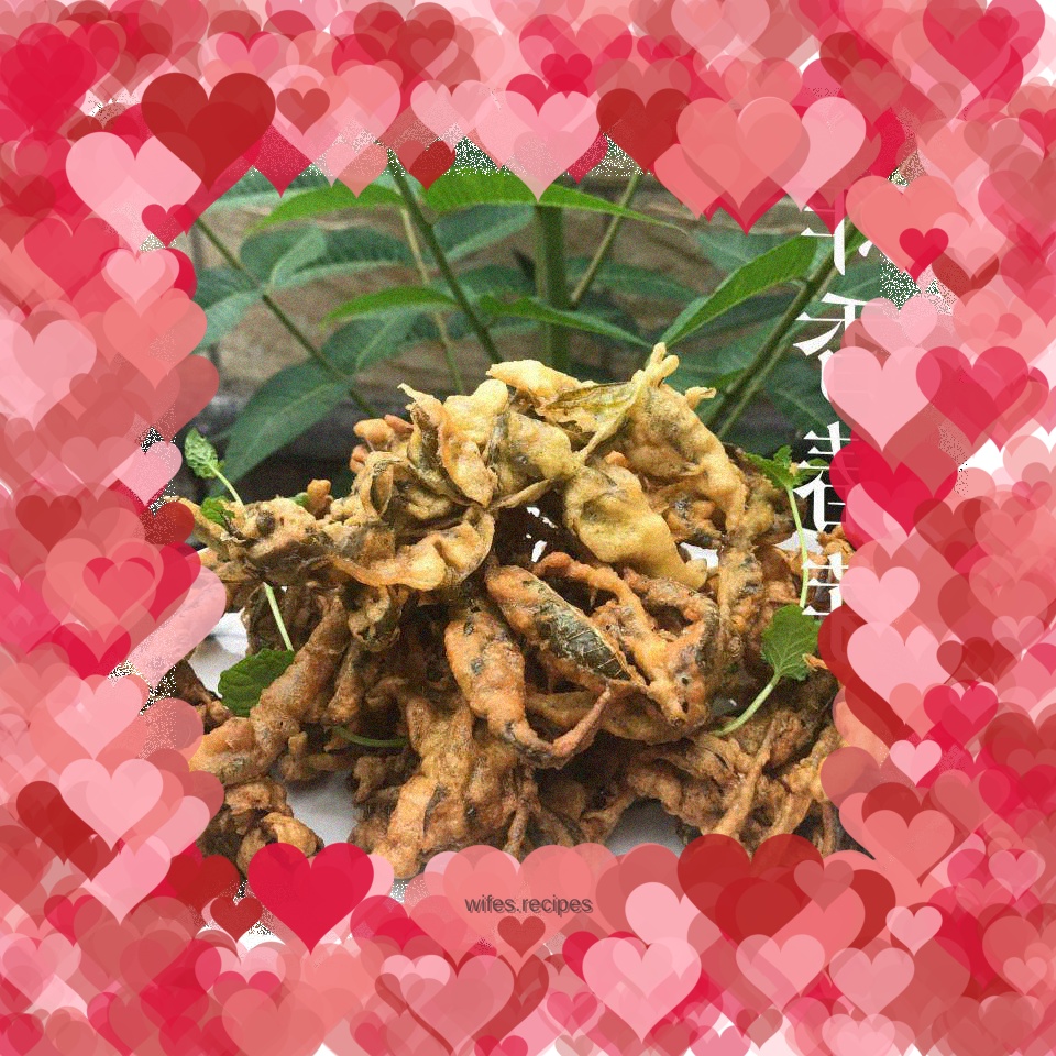 Crispy fried toon sprouts