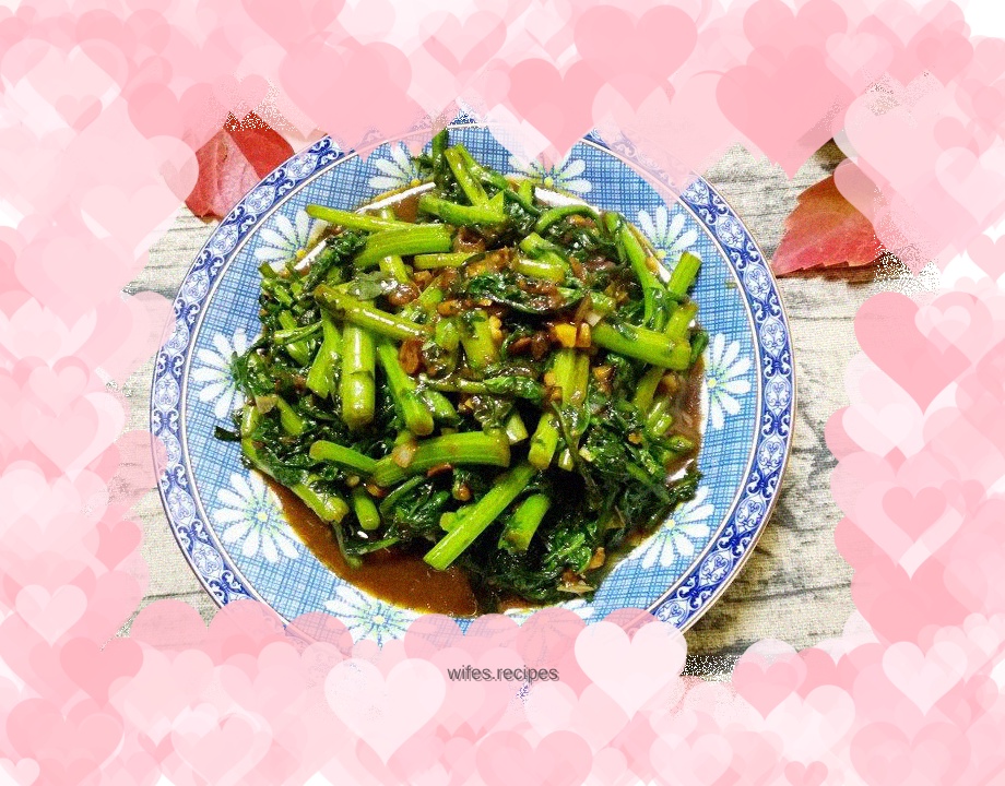 A quick 10-minute dish: stir-fried chrysanthemum with bean paste