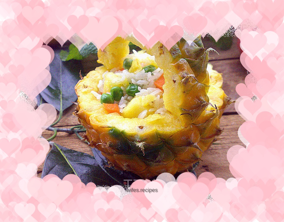 Pineapple vegetarian fried rice