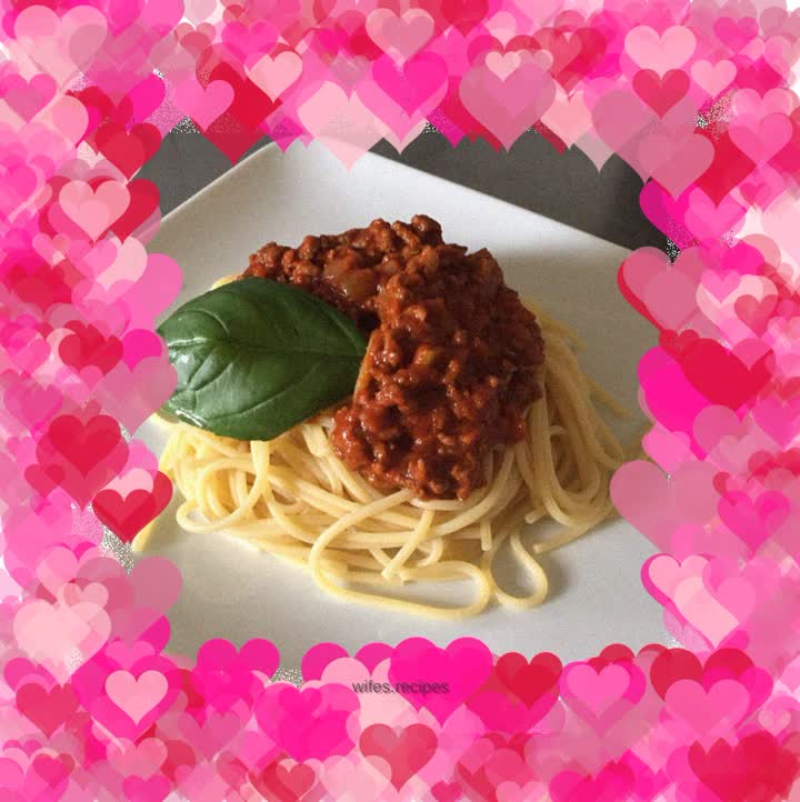 Super authentic spaghetti bolognese