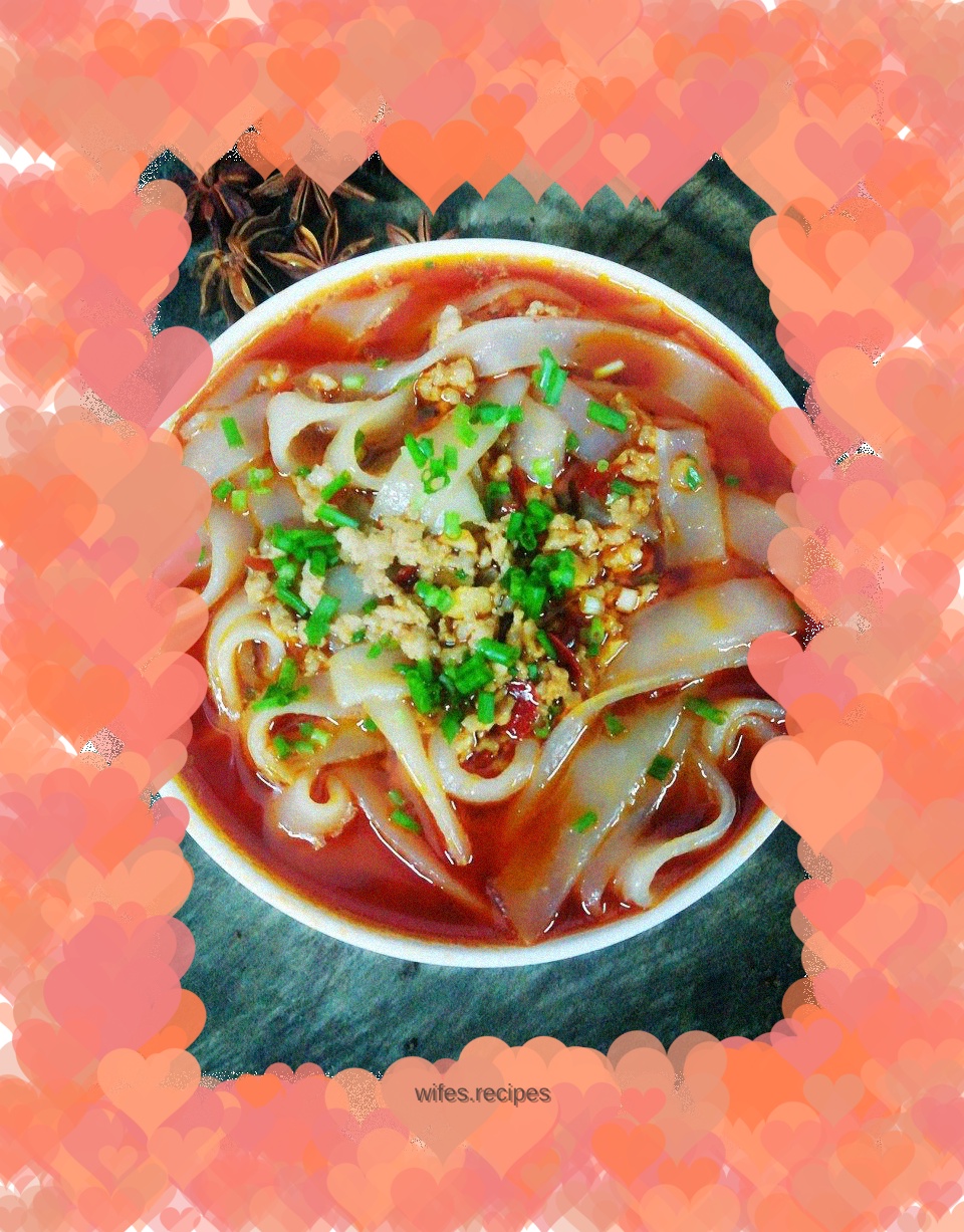 Braised rice noodles with minced pork