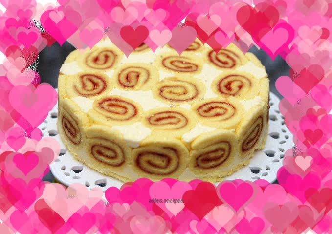 Strawberry rolled cheese mousse cake