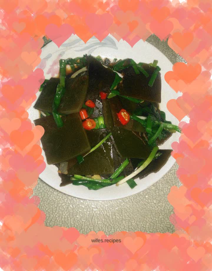 Stir-fried kelp with leeks