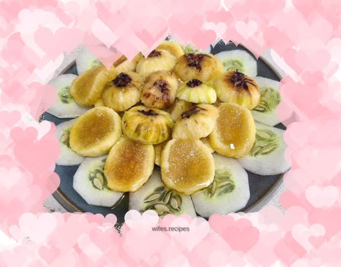 Cucumber and fig salad