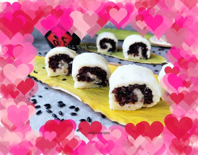 Yam and black rice rolls