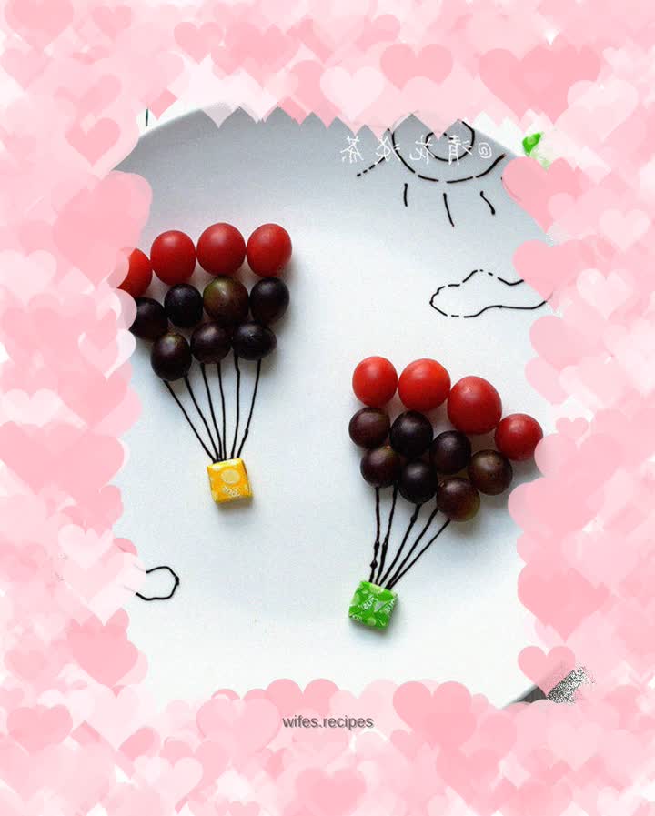 Fruit hot air balloon that brings good mood