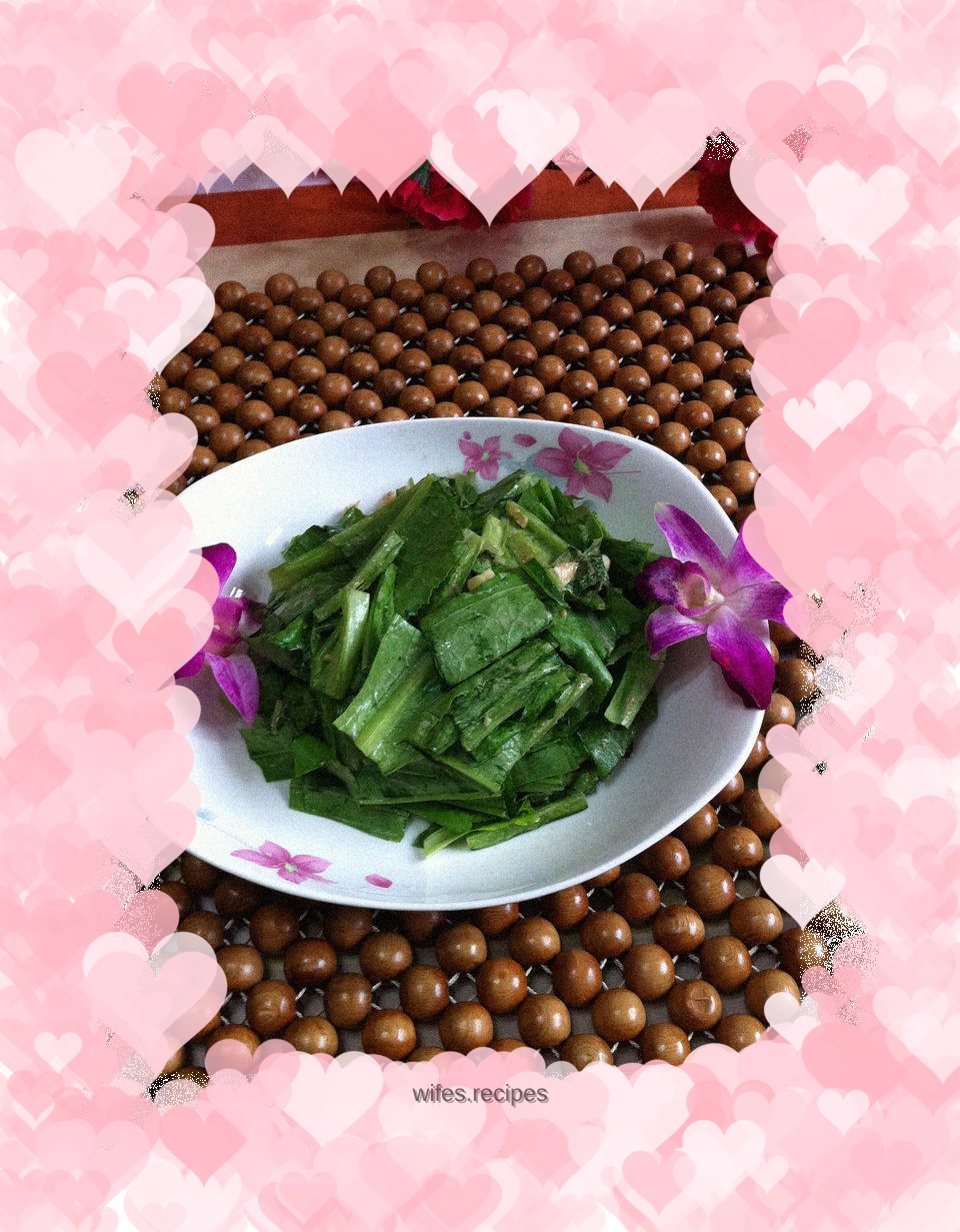 Lettuce mixed with sesame sauce