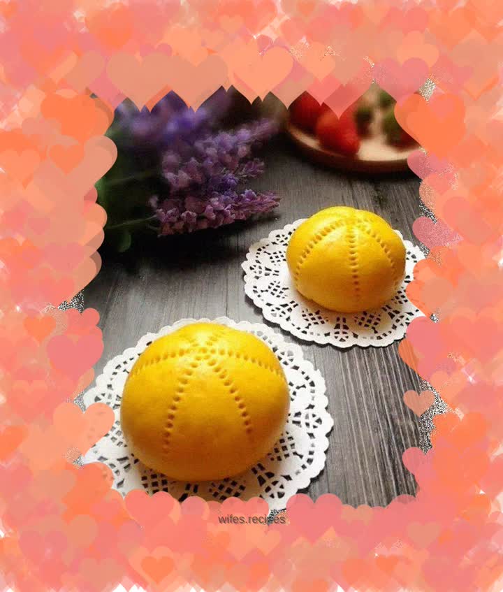 Pumpkin bean paste bun