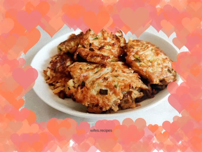 Dried carotene meatballs