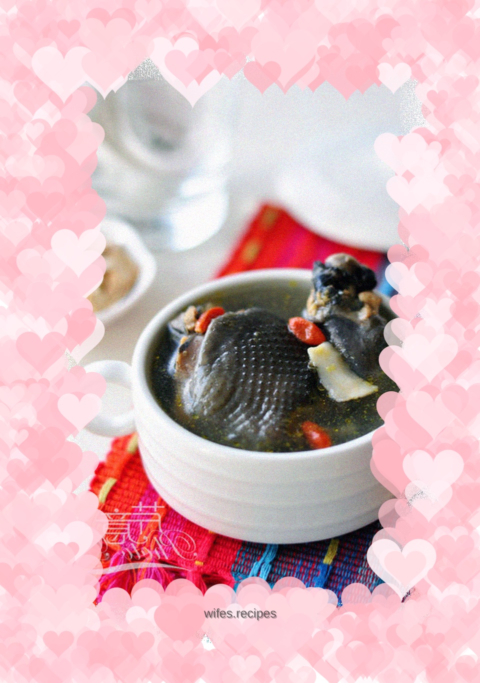 Stewed Black-bone Chicken with American Ginseng