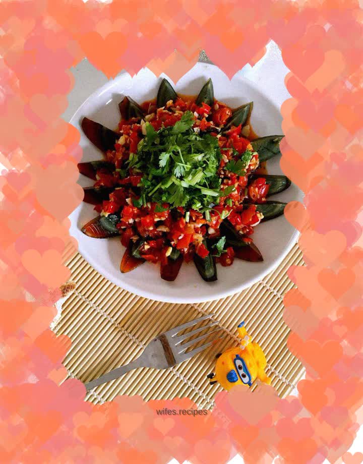 Chopped pepper mixed with preserved egg