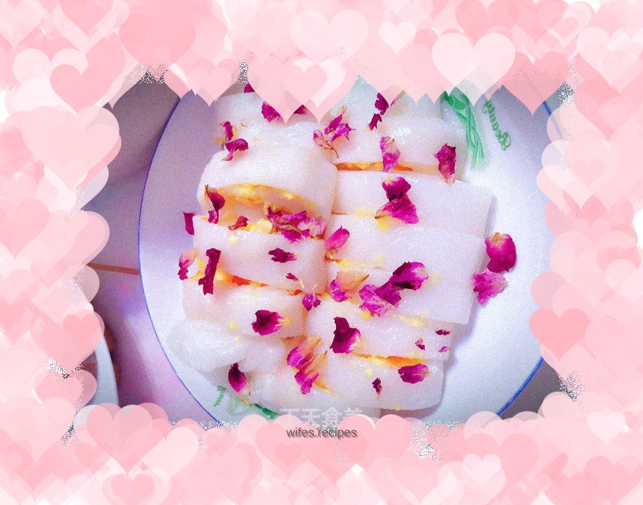 Egg yolk snowskin rolls