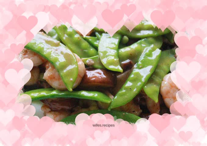 Snow peas, mushrooms and shrimps