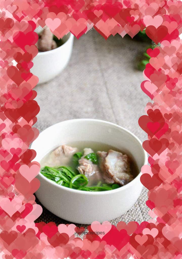 Short ribs and shepherd's purse soup