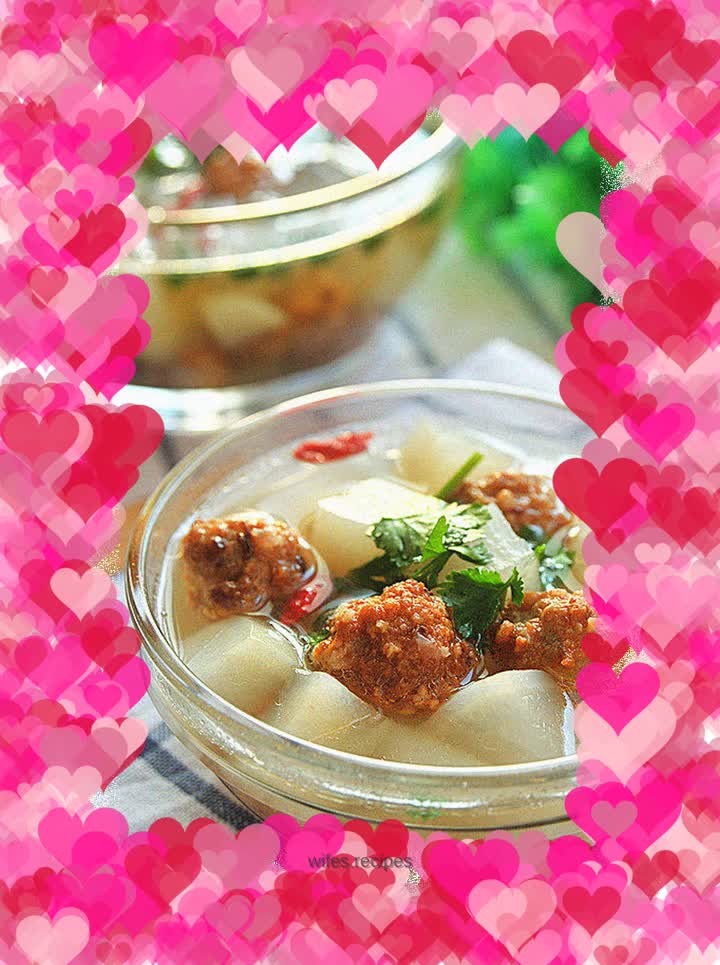 Warm up with a bowl of winter tonic soup [Fresh mutton balls and radish stew]