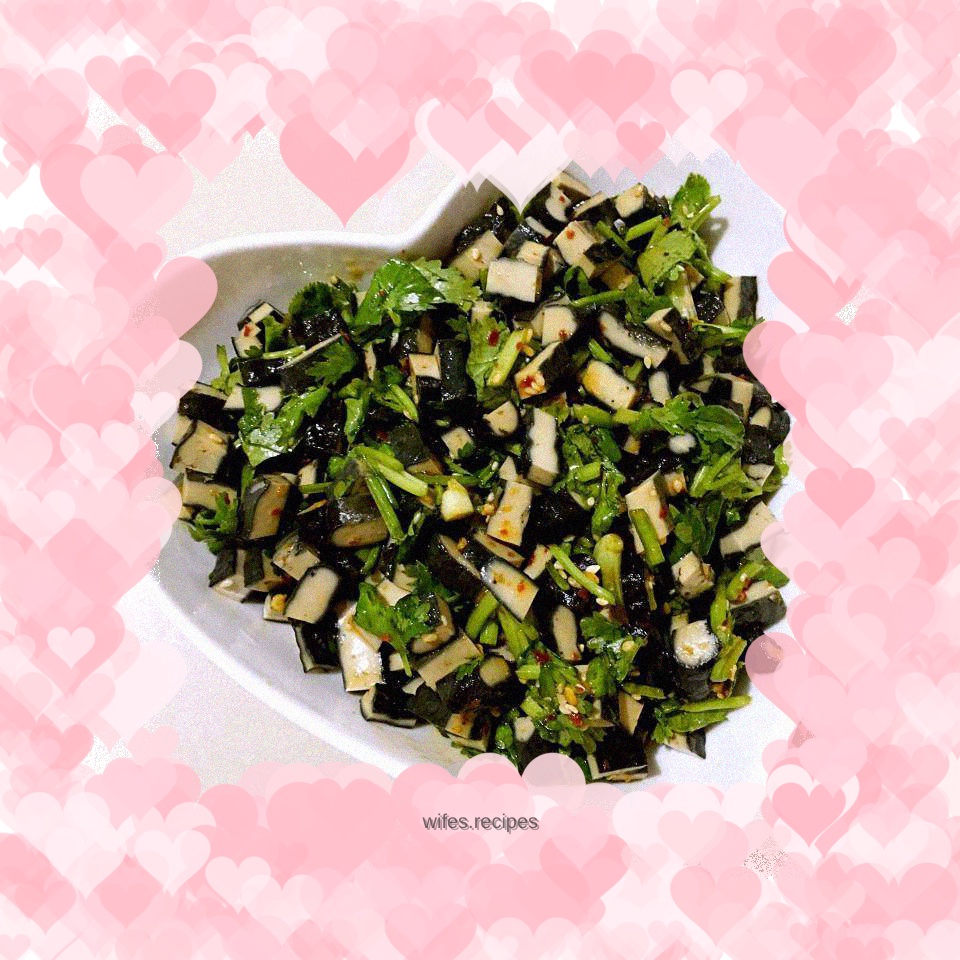 Stinky tofu mixed with coriander
