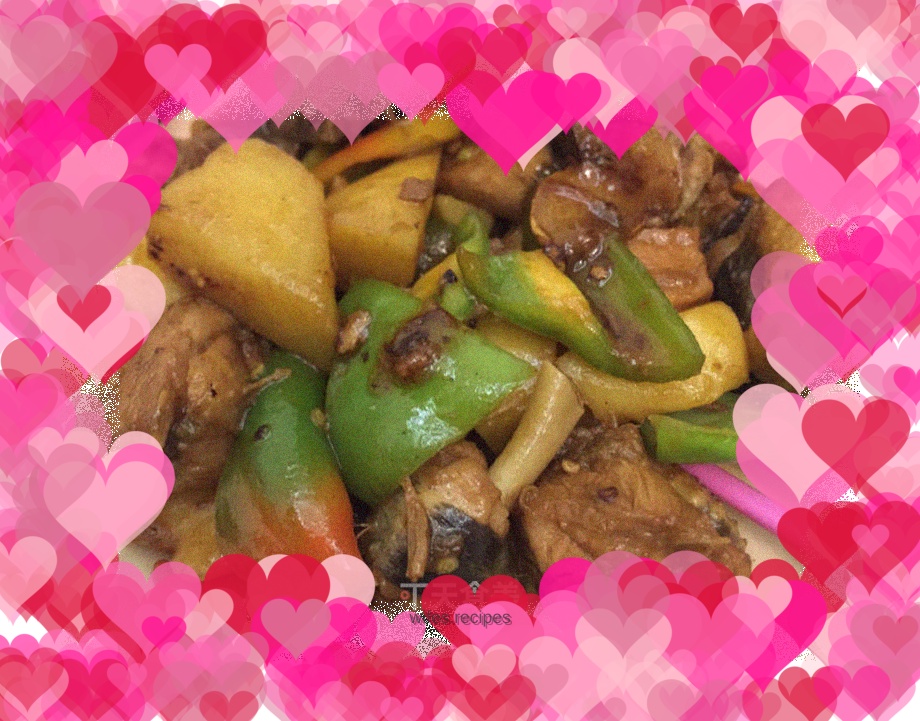 Roasted Chicken with Potatoes and Green Peppers