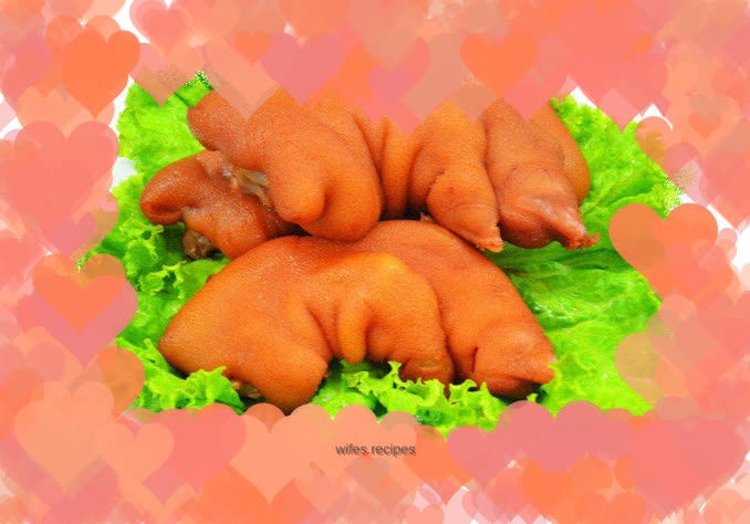 Pork trotters with red yeast sauce