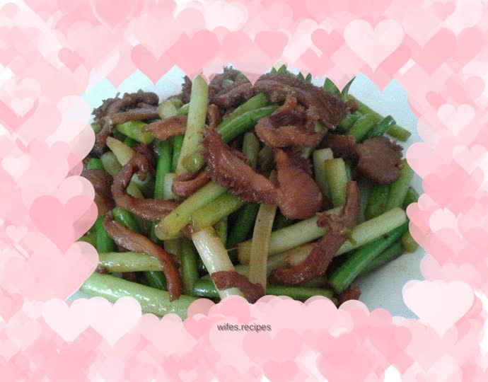 Stir-fried tripe with garlic
