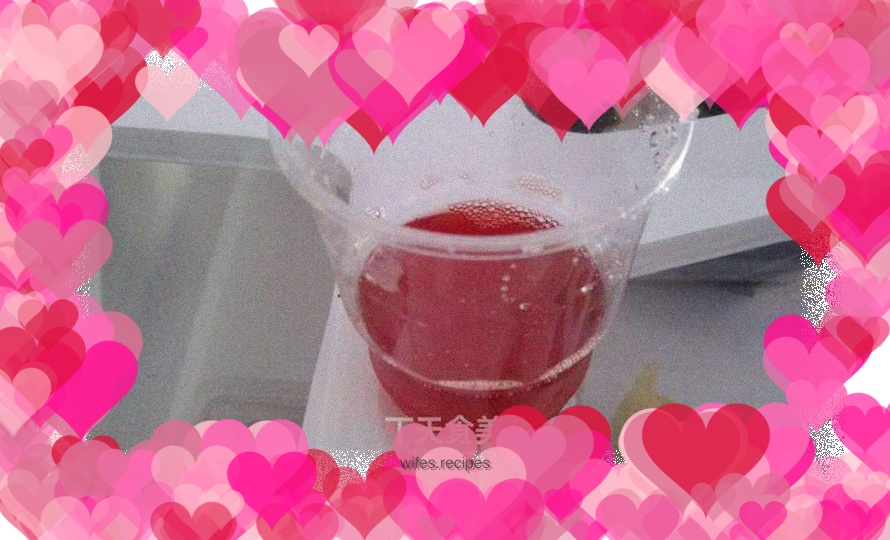 Stewed strawberry juice