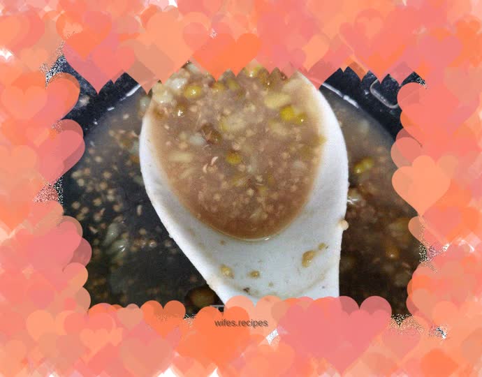 Mung bean and millet porridge