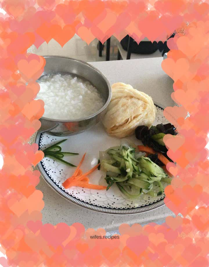 Hot sauce flower roll