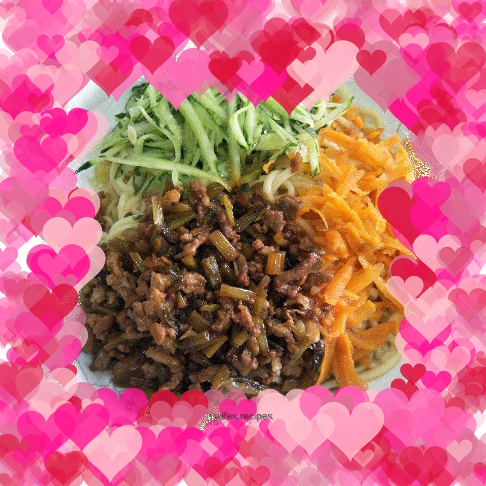 Homemade fried noodles