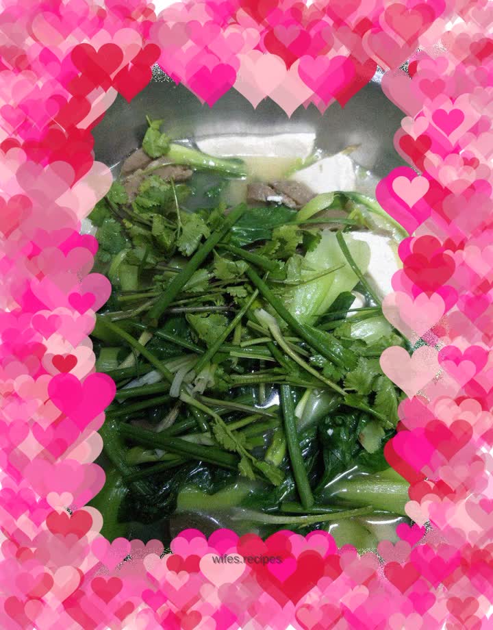 Meatball, tofu and vegetable soup