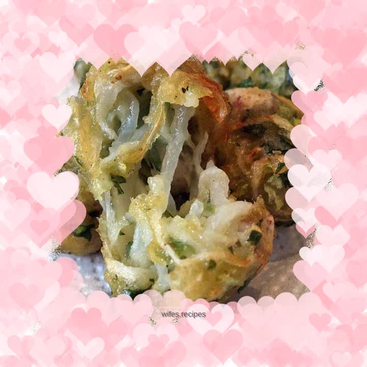 Fried vegetarian meatballs