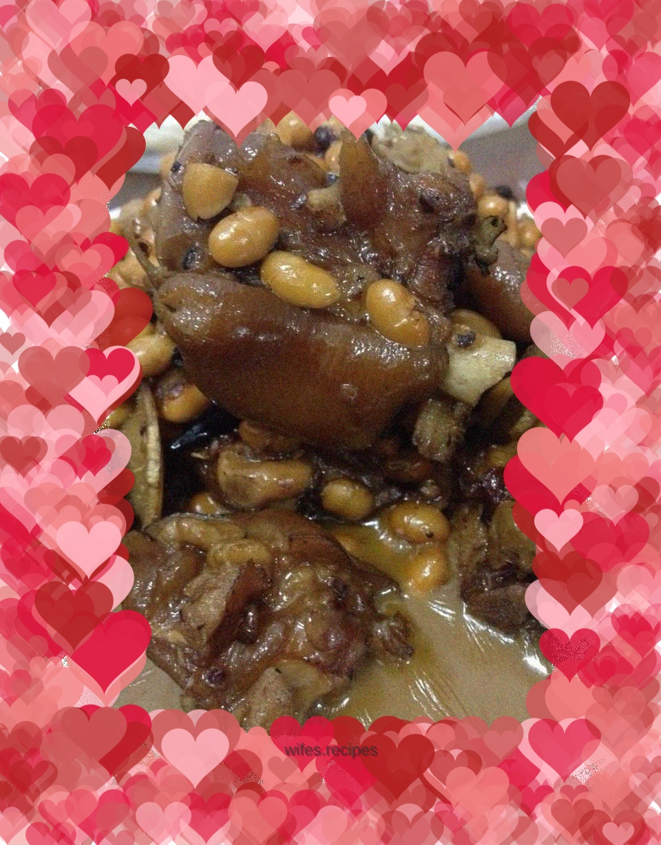 Spicy Soybean Stewed Pork Trotters