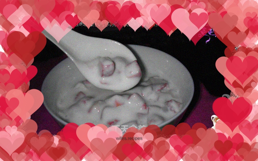 Yogurt and strawberry soup