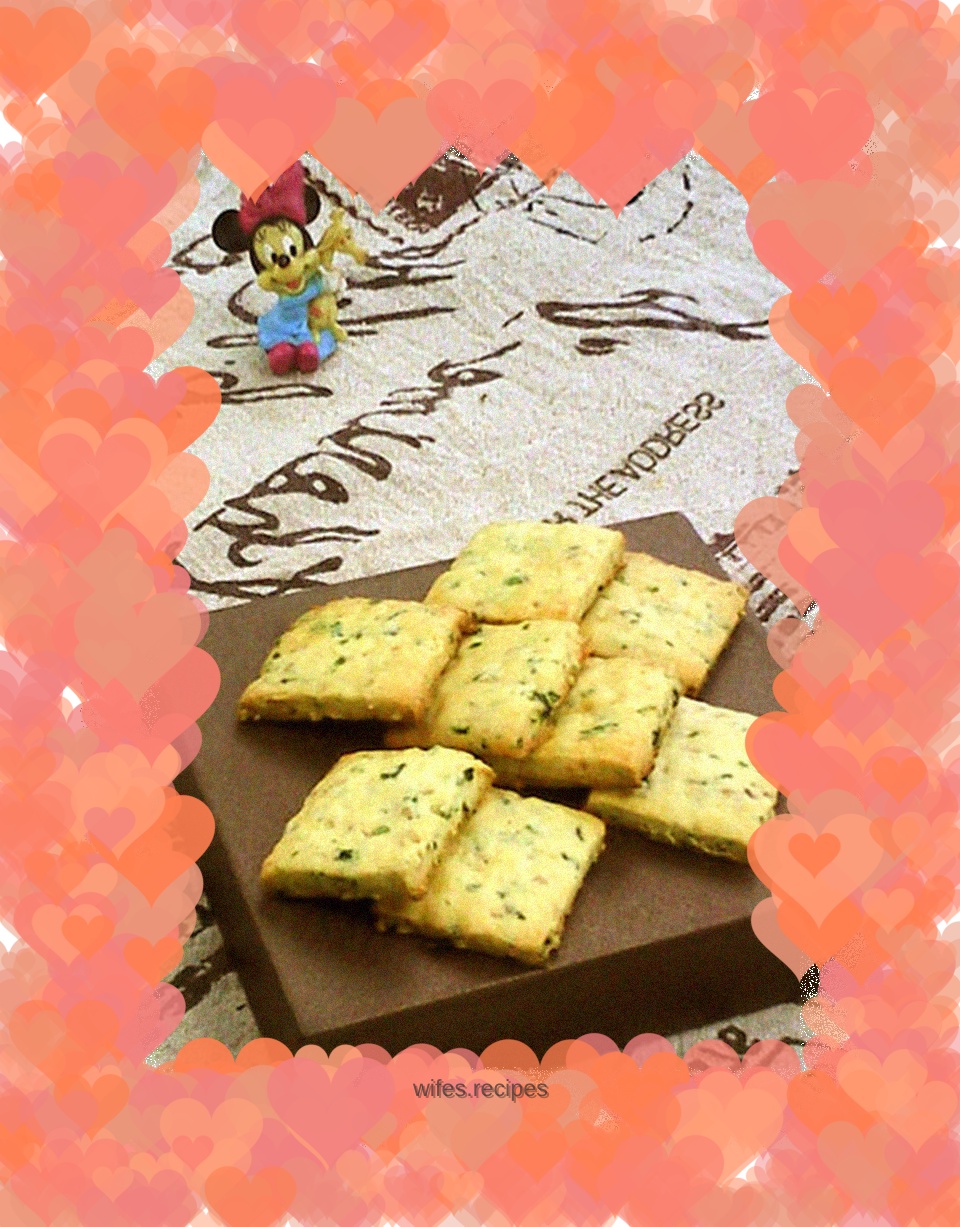 Seaweed soda crackers