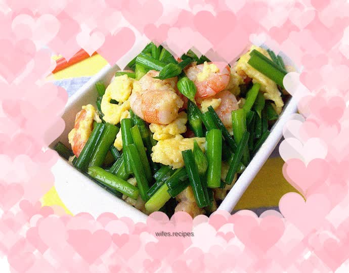 Hibiscus and Chive Flowers