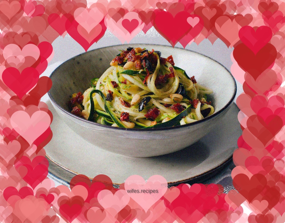 Shredded zucchini with lemon juice