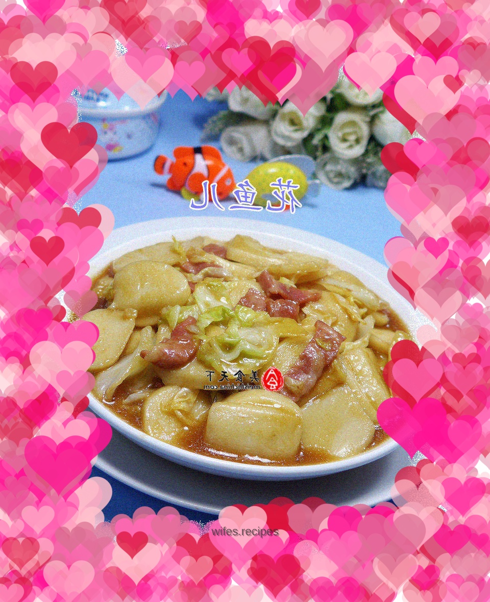 Fried Rice Cake with Bacon and Cabbage