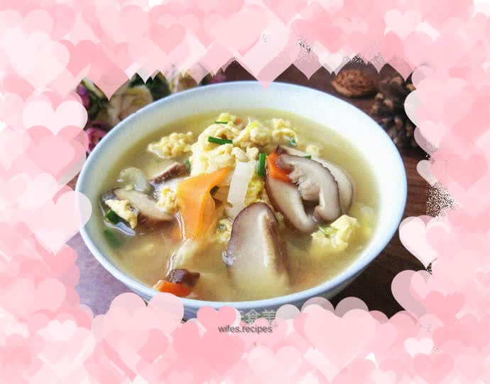 Mushroom, cabbage and egg drop soup