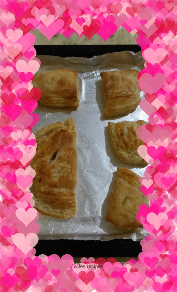 Delicious puff pastry pie