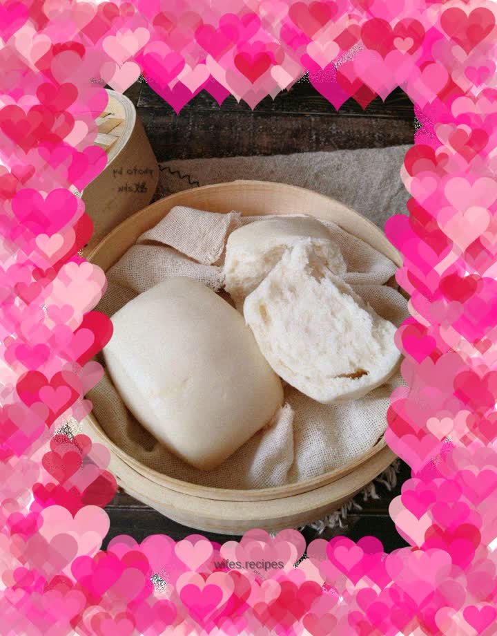 Milky steamed buns