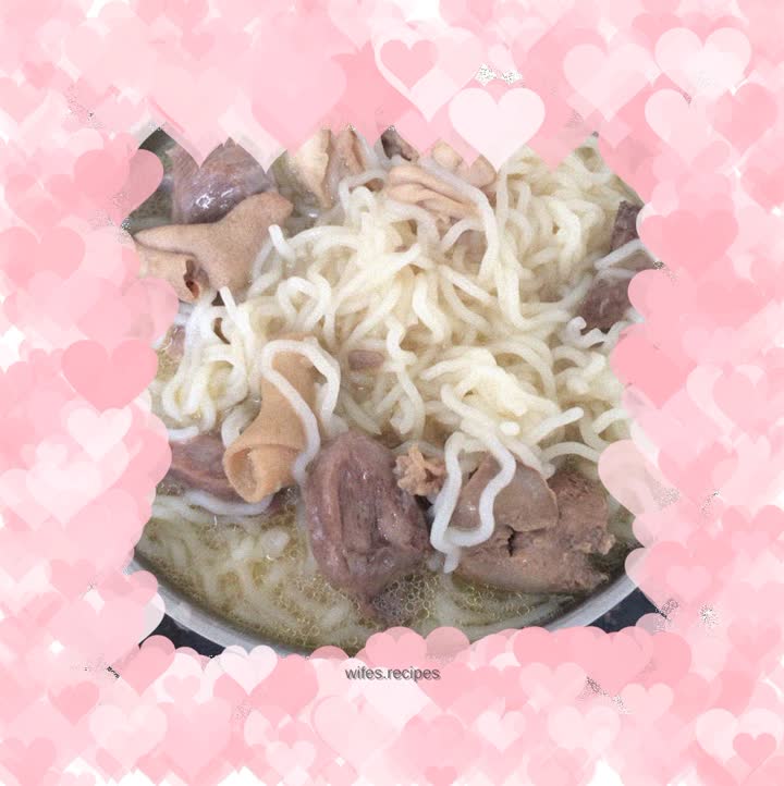 Chicken gizzards boiled with rice